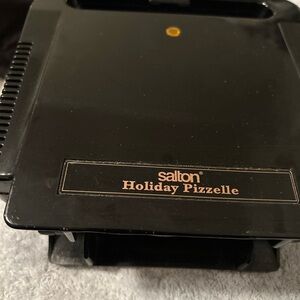 Salton Holiday Pizzelle Maker - Black